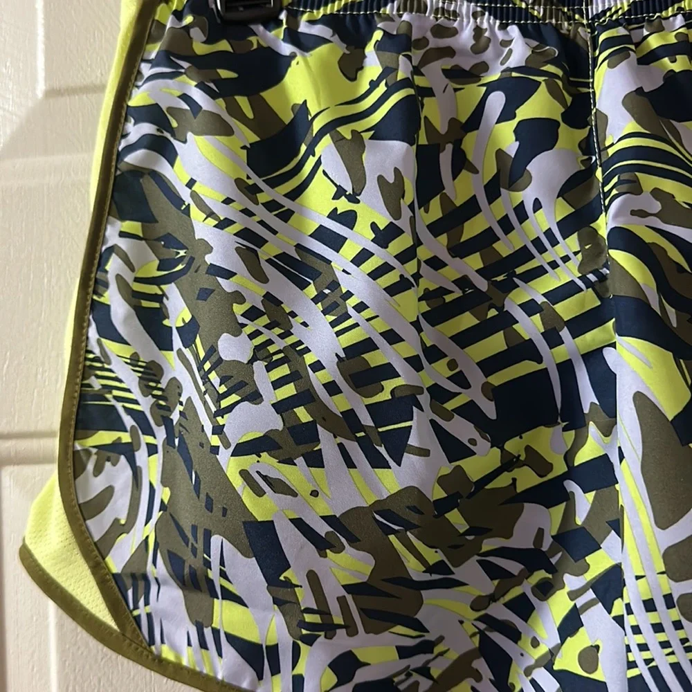 Nike DRI-FIT Tempo Running Shorts: GREEN/PURPLE PRINT: NWT: SIZE L